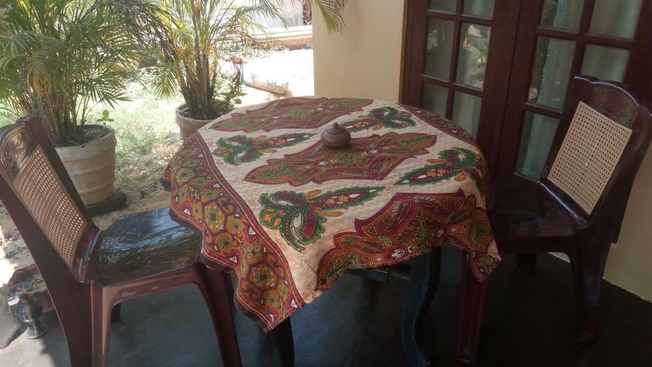 Sampathaa Residence Νεγκόμπο Δωμάτιο φωτογραφία